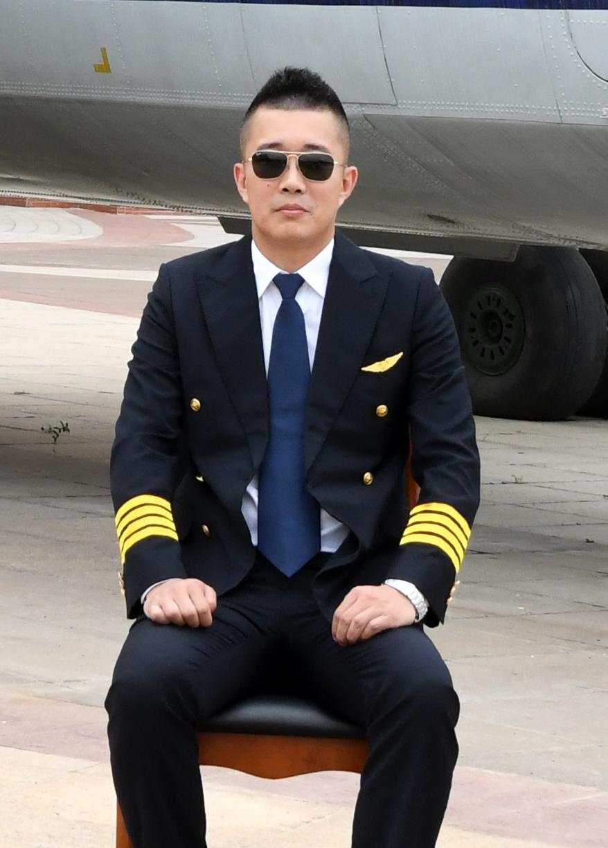 机长(机长大叔是饿狼全文免费阅读无弹窗笔趣)