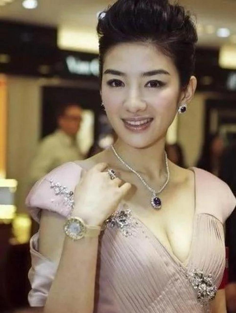 黄奕老公(黄奕老公黄奕清)